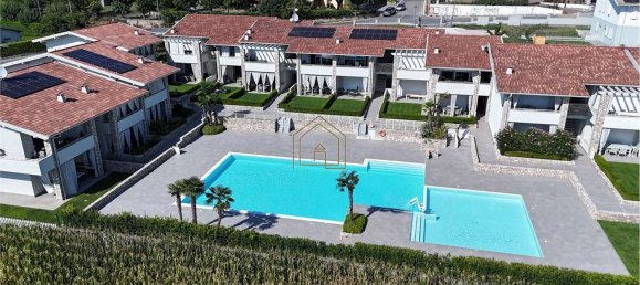 3-salle Appartement à Lonato del Garda, Italy No. 271896 19