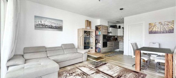 3-salle Appartement à Lonato del Garda, Italy No. 271896 2