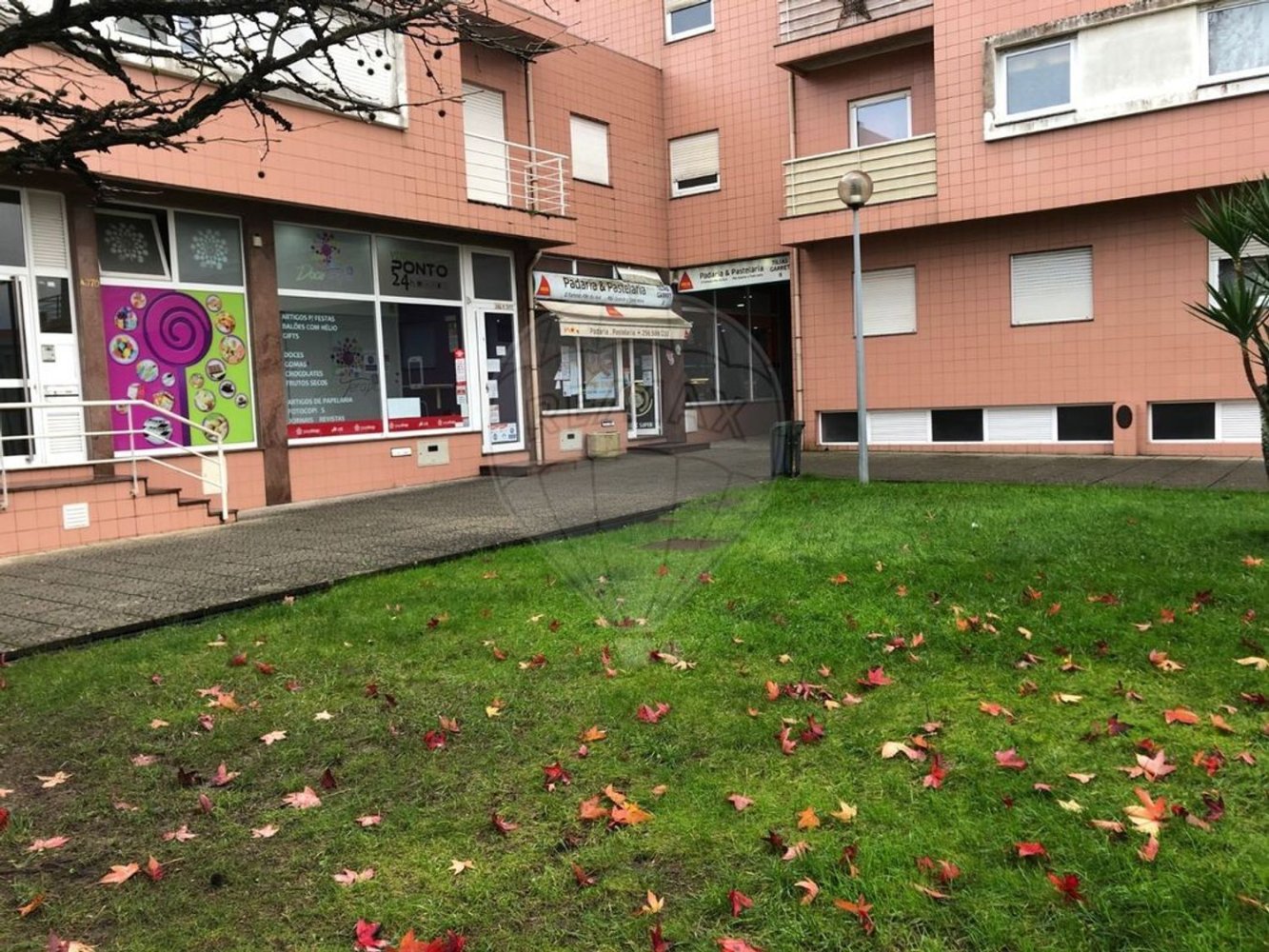 265m² Commercial property in Ovar, Portugal No. 90448