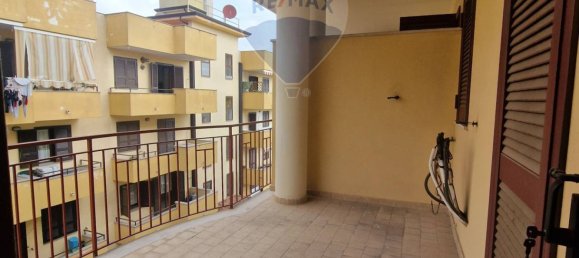 2 Schlafzimmer Wohnung in Orta di Atella, Italy, Nr. 77151 4