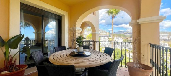 3 bedrooms Apartment in Benahavis, Spain No. 135005 21