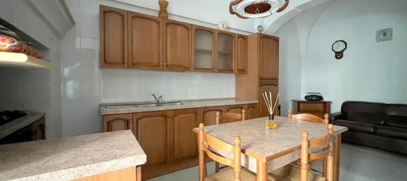 2 bedrooms House in Ceglie Messapica, Italy No. 372768 2