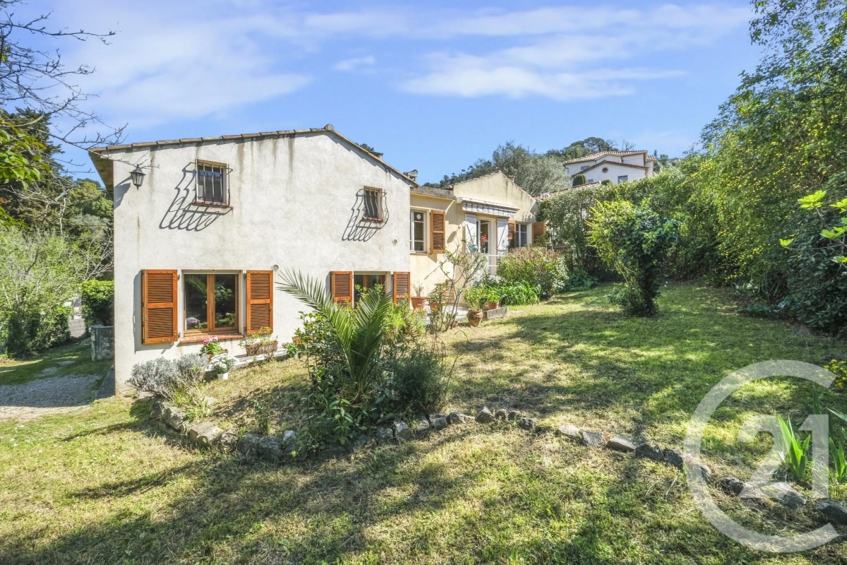 3 غرف نوم منزل في Cannes, France رقم 294159