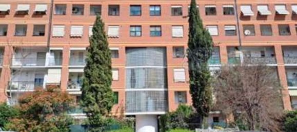 3 bedrooms Apartment in Prato, Italy No. 365072 3