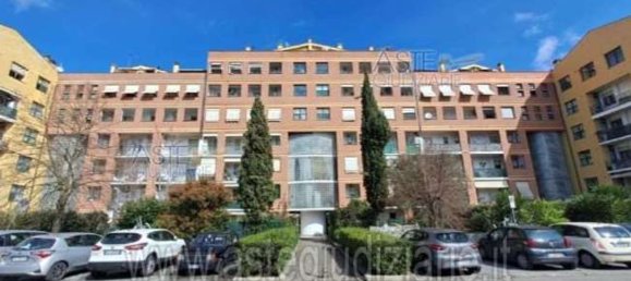 3 bedrooms Apartment in Prato, Italy No. 365072 2