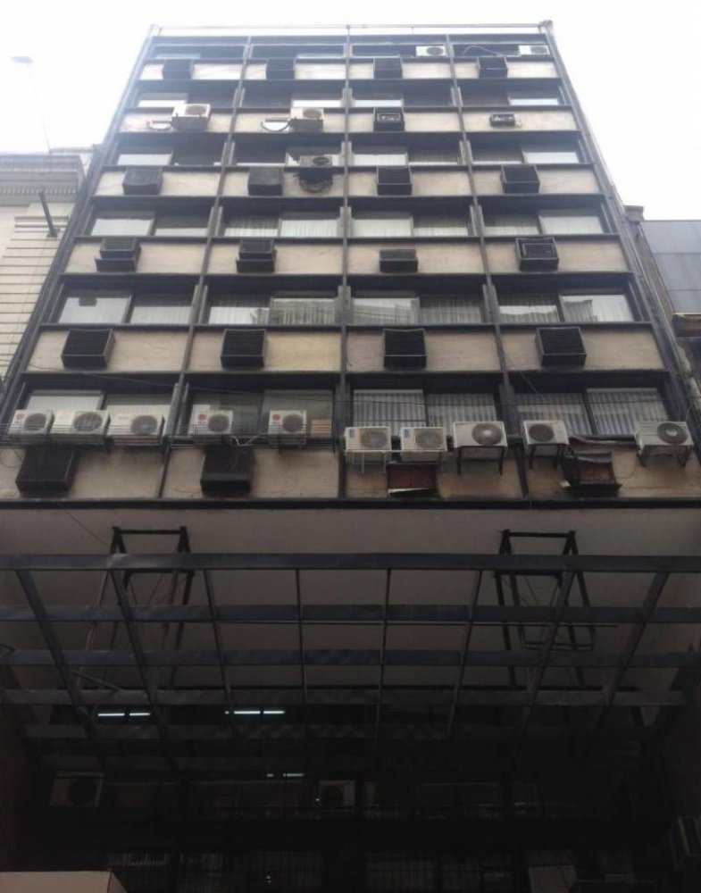 339m² Office in Buenos Aires, Argentina No. 108585