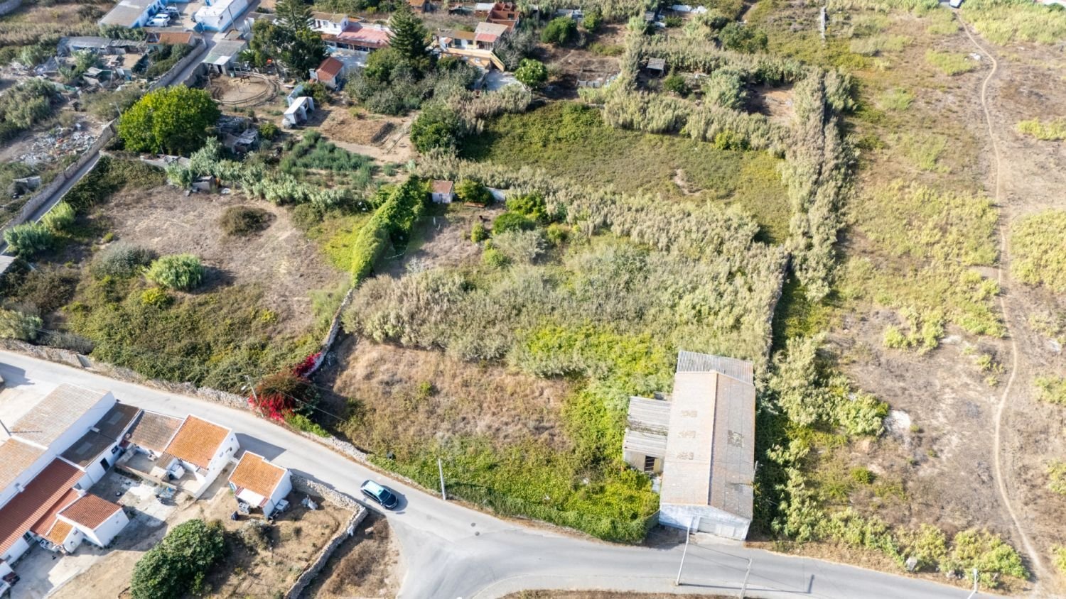3320m² Land in Peniche, Portugal No. 290764