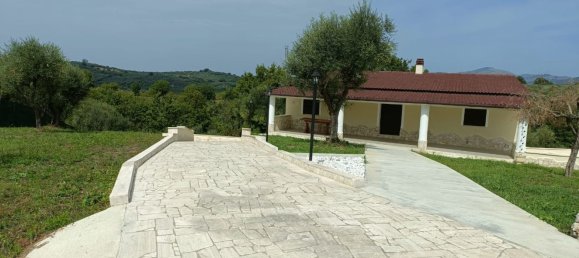 Вилла с 5 спальнями в Паломбара Сабина, Италия № 380333 3