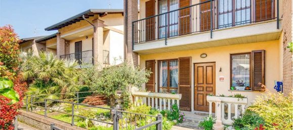 3 Schlafzimmer Haus in Carate Brianza, Italy, Nr. 275304 3