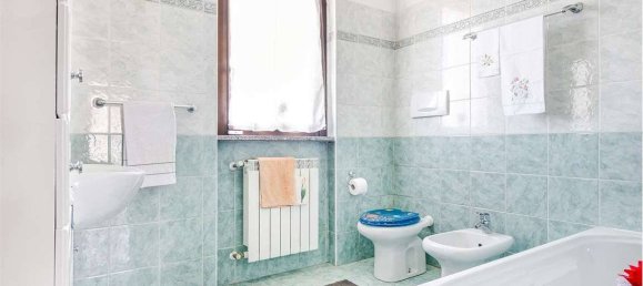 3 Schlafzimmer Haus in Carate Brianza, Italy, Nr. 275304 16