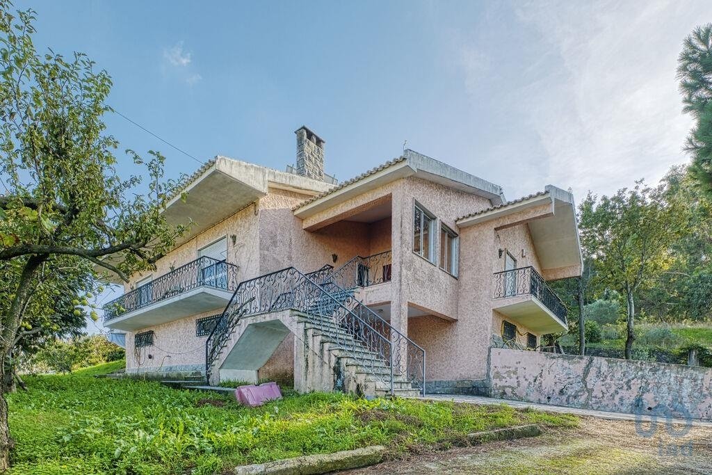 Villa T4 em Loures, Portugal N.º 120889