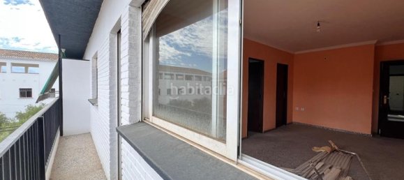 Apartamento de 3 dormitorios en Maracena, Spain No. 178860 10