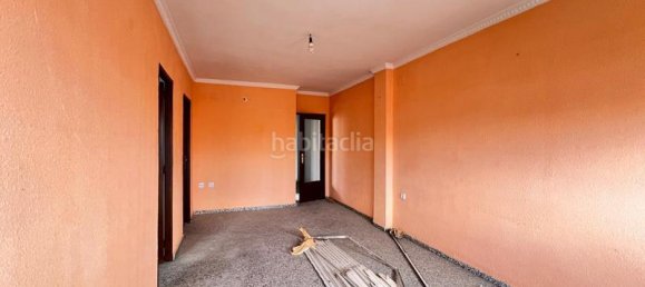 Apartamento de 3 dormitorios en Maracena, Spain No. 178860 6