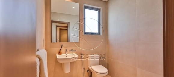 5 bedrooms Villa in Abu Dhabi, UAE No. 29140 19