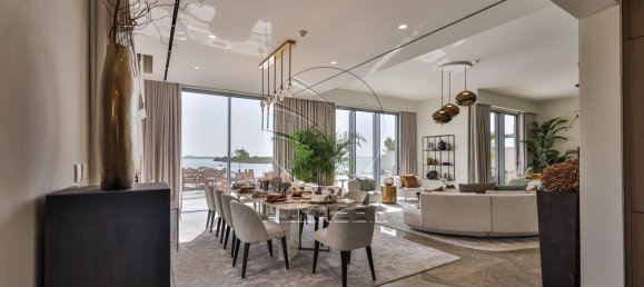 5 bedrooms Villa in Abu Dhabi, UAE No. 29140 3