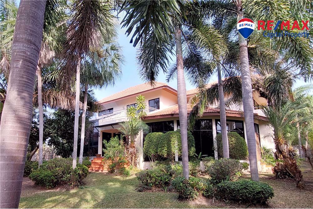 4 bedrooms Cafe / restaurant in Pattaya, Thailand No. 11756