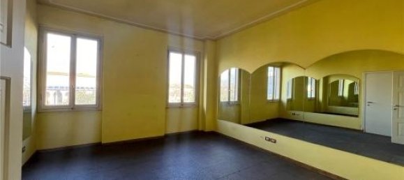 9 rooms Apartment in Scandicci, Italy No. 30883 22