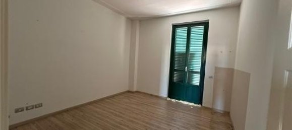 9 rooms Apartment in Scandicci, Italy No. 30883 23