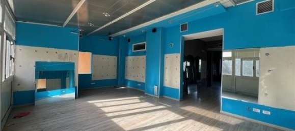 9 rooms Apartment in Scandicci, Italy No. 30883 11