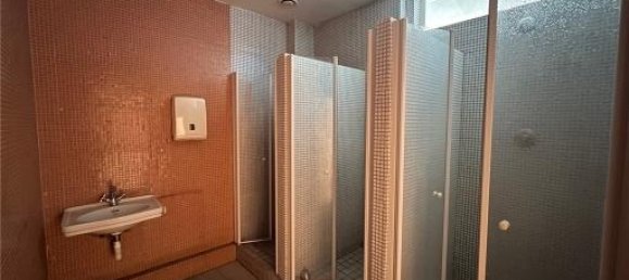 9 rooms Apartment in Scandicci, Italy No. 30883 16