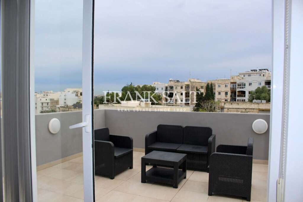 Пентхаус с 2 спальнями в Сент-Джулианс, Мальта № 6798