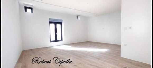 3 bedrooms House in Ugny, France No. 313808 12