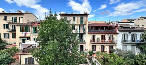 3-salle Appartement à Florence, Italy No. 181817 3