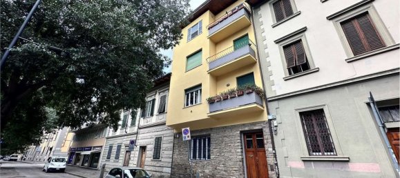 3-salle Appartement à Florence, Italy No. 181817 4