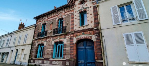 4 bedrooms House in Chateaudun, France No. 55684 11