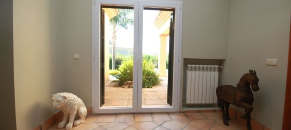 4 bedrooms Villa in Cadiz, Spain No. 283088 10