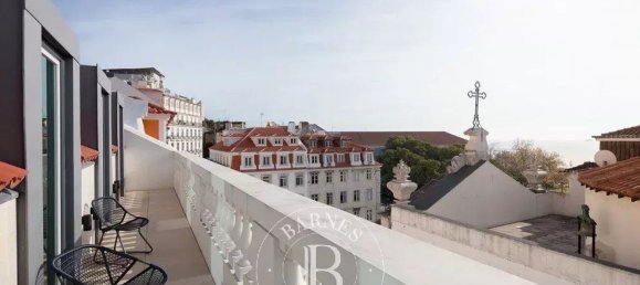1109m² Building in Lisbon, Portugal No. 100671 4