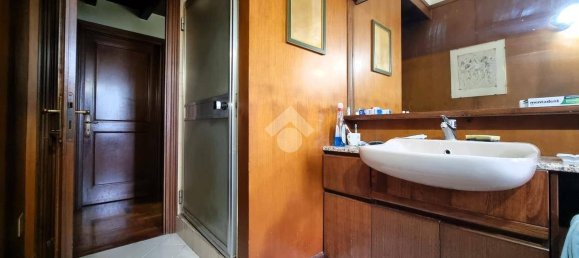 4 bedrooms Villa in Borgo Virgilio, Italy No. 122160 24