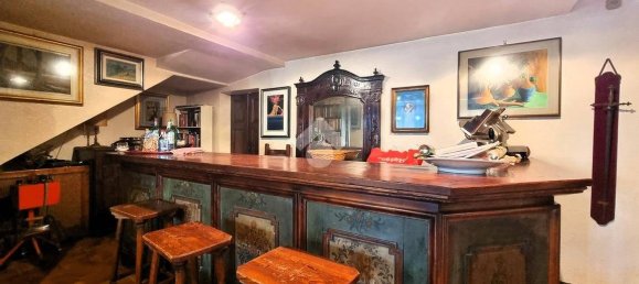 4 bedrooms Villa in Borgo Virgilio, Italy No. 122160 30