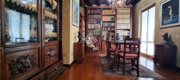 4 bedrooms Villa in Borgo Virgilio, Italy No. 122160 12