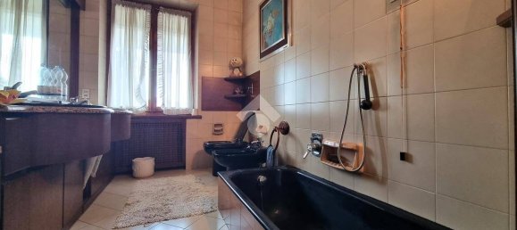 4 bedrooms Villa in Borgo Virgilio, Italy No. 122160 27