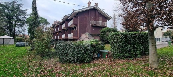 4 bedrooms Villa in Borgo Virgilio, Italy No. 122160 39