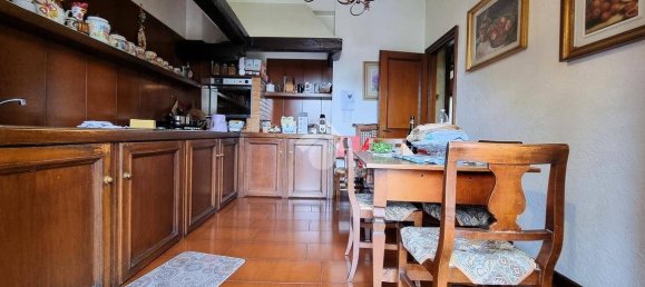 4 bedrooms Villa in Borgo Virgilio, Italy No. 122160 13