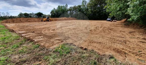 Land in Brest, France No. 208664 5