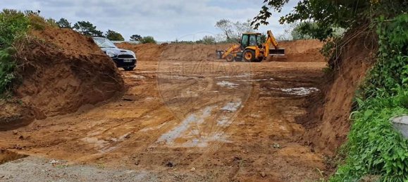 Land in Brest, France No. 208664 2