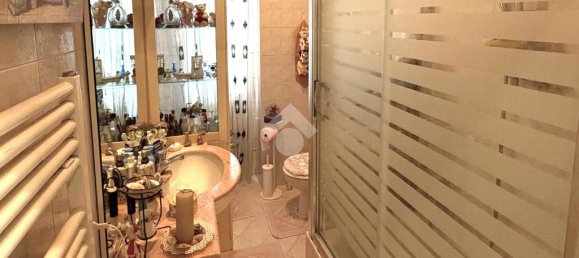 Квартира с 2 спальнями в Сенаго, Италия № 263379 6