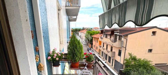 Квартира с 2 спальнями в Сенаго, Италия № 263379 16