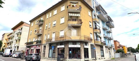 Квартира с 2 спальнями в Сенаго, Италия № 263379 28