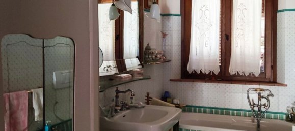 20 rooms House in Santa Fiora, Italy No. 40685 28