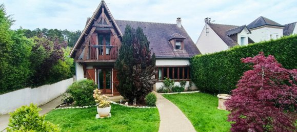 Дом с 4 спальнями в Сент-Женевьев, Франция № 269539 3