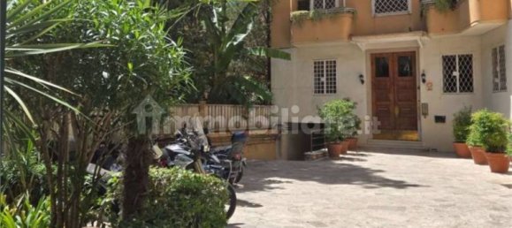 3 bedrooms Apartment in Rome, Italy No. 283114 11