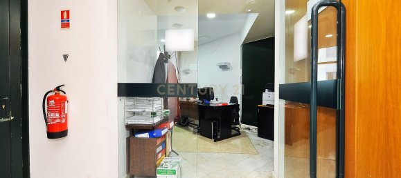  بناية في Lisbon, Portugal 2230متر مربع رقم 98173 10