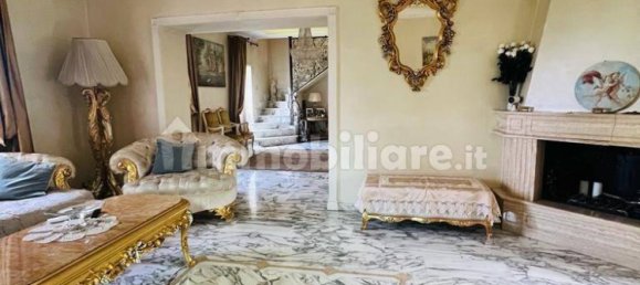 5 bedrooms Villa in Rome, Italy No. 320153 17