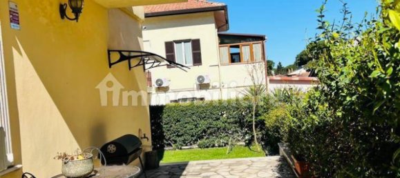 5 bedrooms Villa in Rome, Italy No. 320153 13