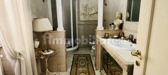 5 bedrooms Villa in Rome, Italy No. 320153 27
