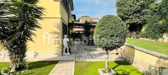 5 bedrooms Villa in Rome, Italy No. 320153 5